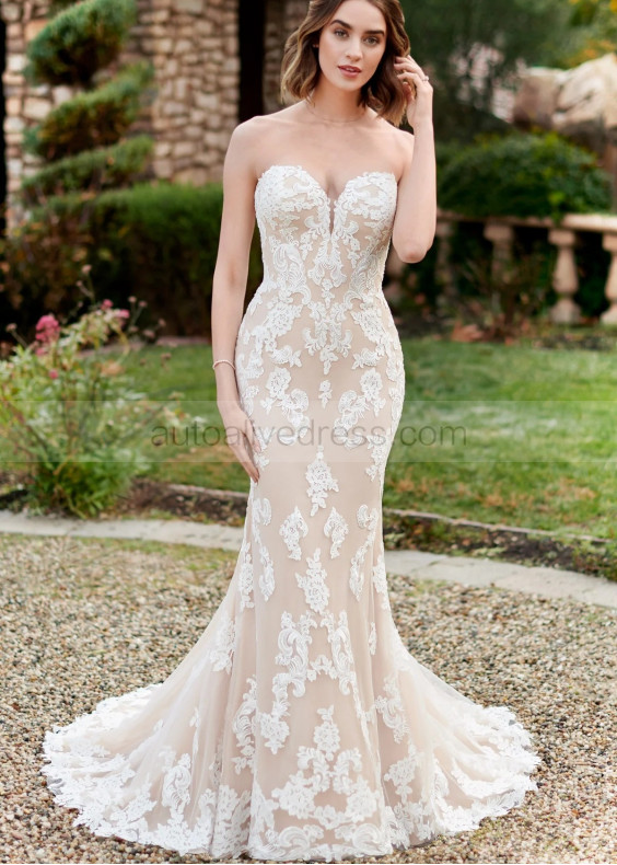 Strapless Sweetheart Neck Ivory Lace Tulle Romantic Wedding Dress